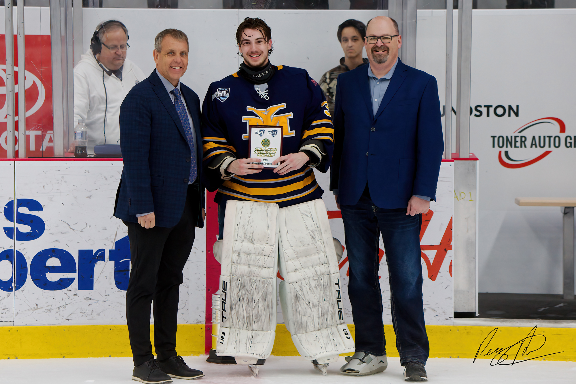 Yarmouth Mariners capture the Metalfab MHL Cup Maritime Junior Hockey